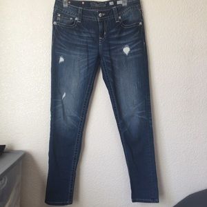 Miss Me | Fleur-de-lis Skinny Jeans